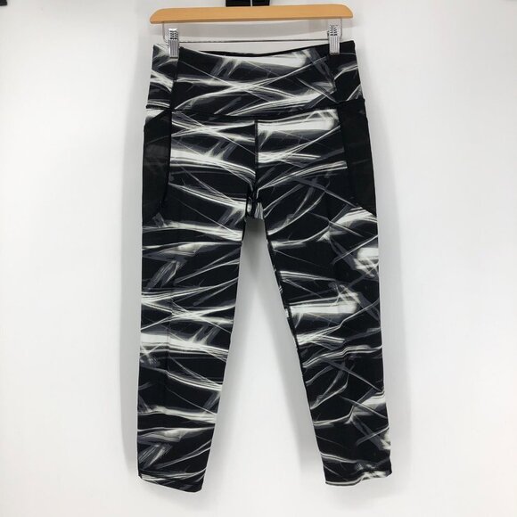 Victoria Sport Athletic leggings in Black with White Streaks Accent Size M - Picture 13 of 13